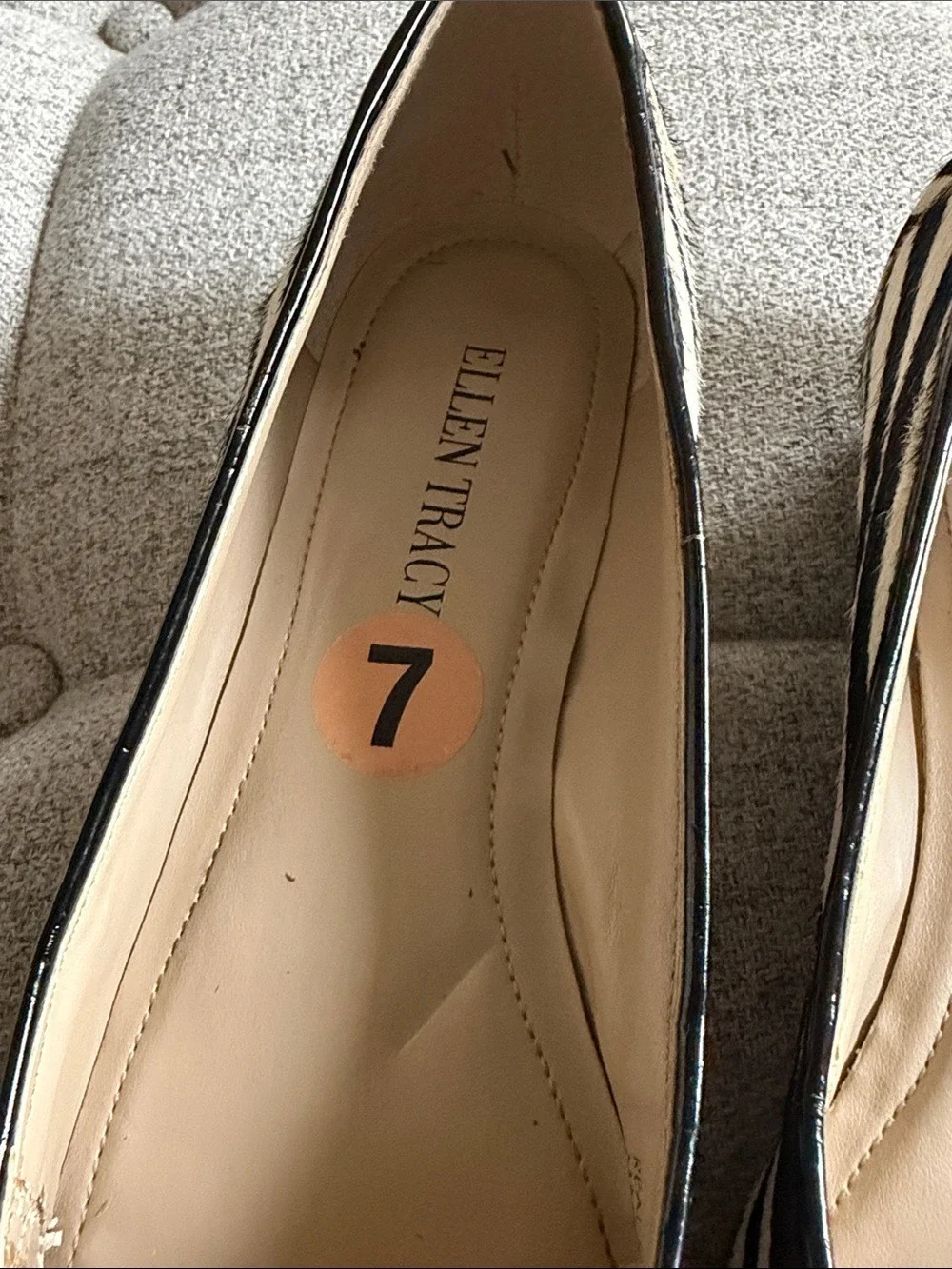 Ellen Tracy Zebra Print Cow Hair Ballet Flats Loafers Black White Bow Size 7